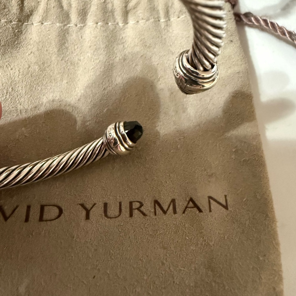 DY Authentic Classic Cable Bracelet w/ 14k gold/silver/Black Onyx 5 mm size Med - Picture 4 of 9